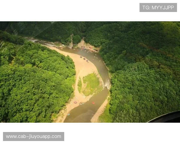 水陆空全方位足球运动体验馆落户多城市，水陆空操作做什么的